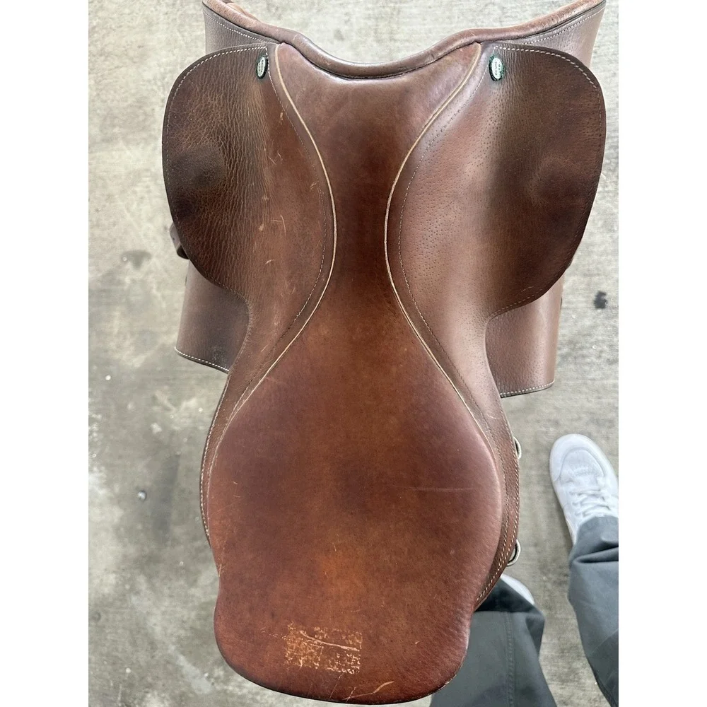 Beval Ltd Close Contact Saddle – 16.5